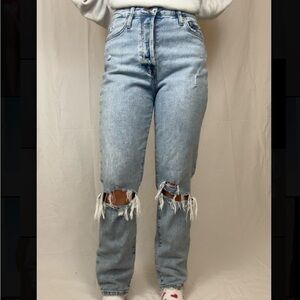h&m high waisted mom jeans